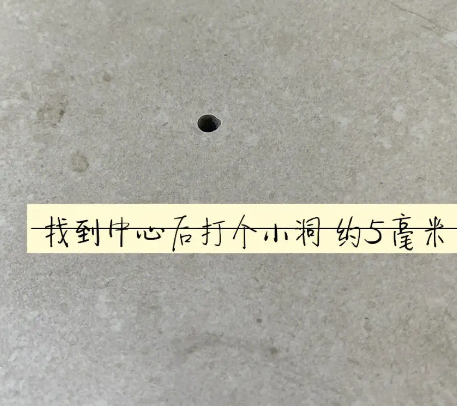 东湖瓷砖空鼓维修公司专业解答在瓷砖铺贴过程中，如果砂料搅拌不均匀，将会带来以下问题